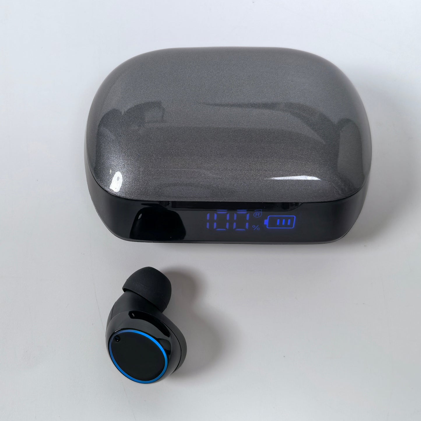 Wireless In-ear Earbuds with Digital Display, Black