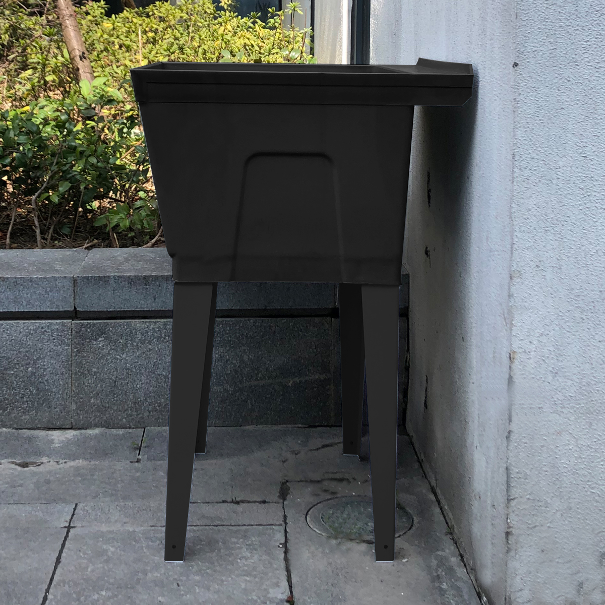 Plastic Laundry Tub, black
