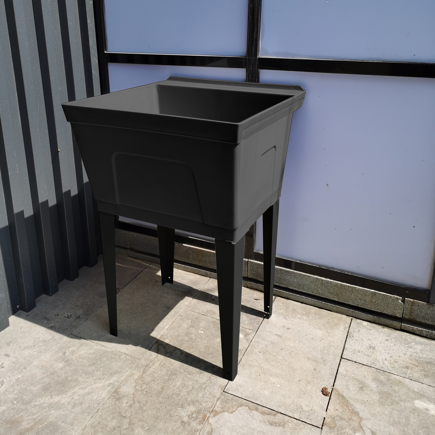 Plastic Laundry Tub, black