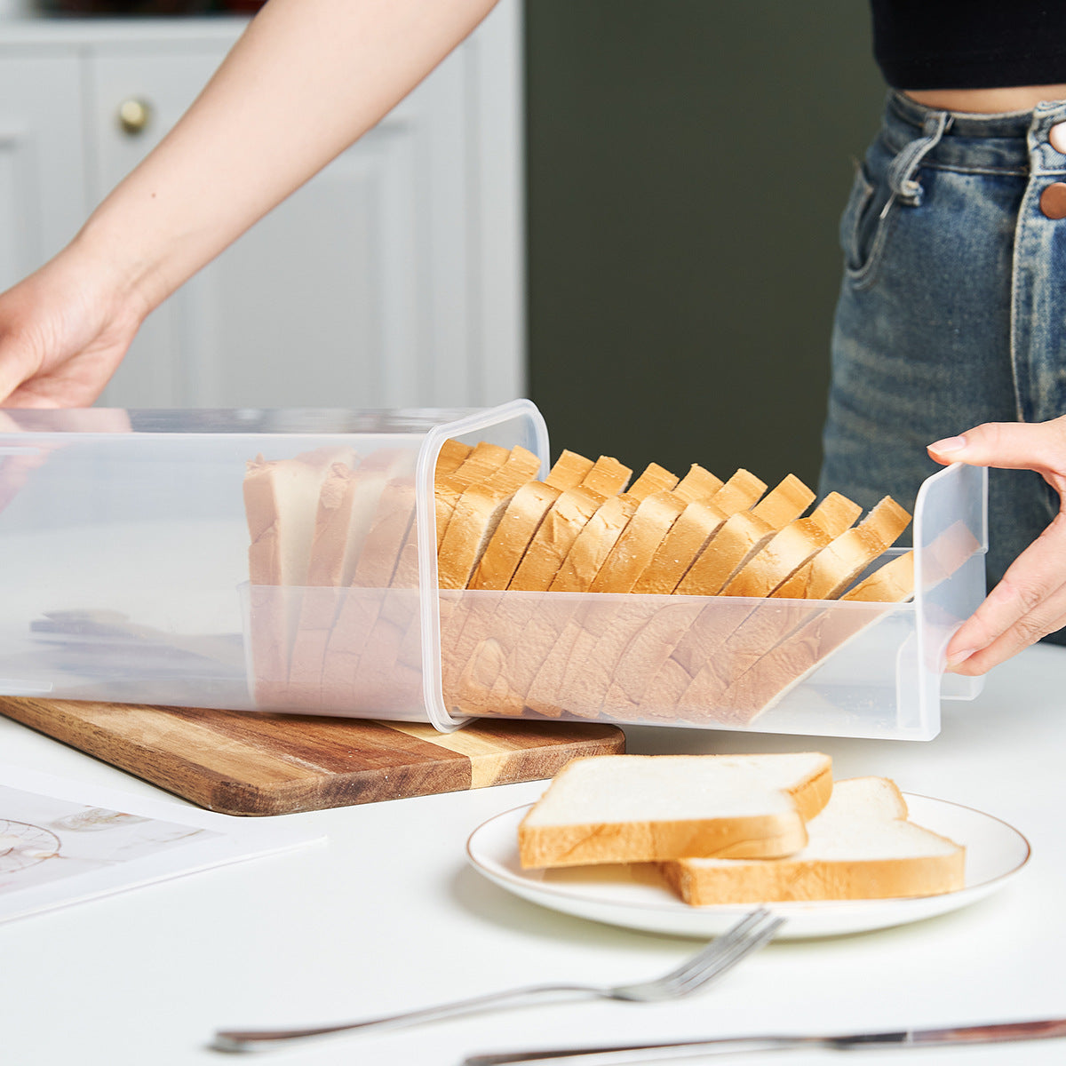 Clear Plastic Bread Container