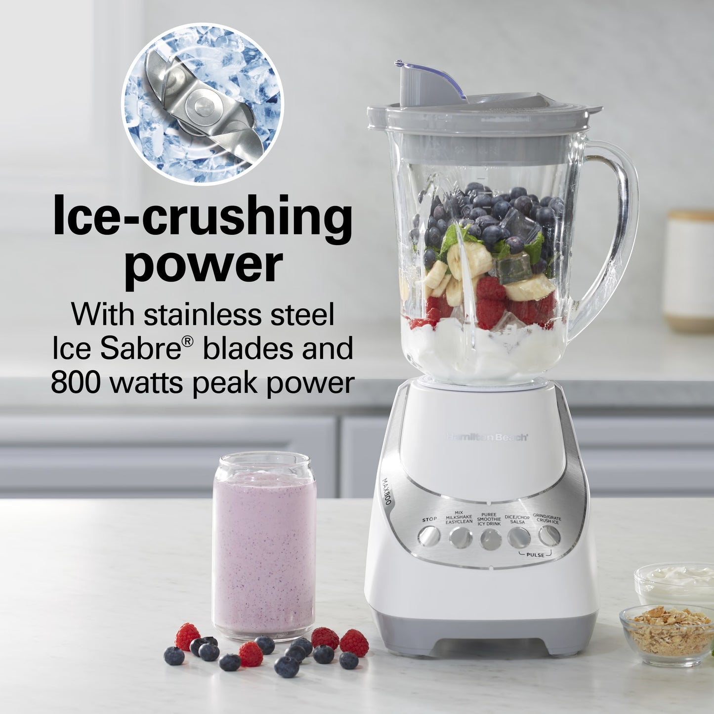 Hamilton Beach Wave Action Smoothie Blender, 48 oz Glass Jar 800 W 12-Function Countertop Blender for Kitchen, White